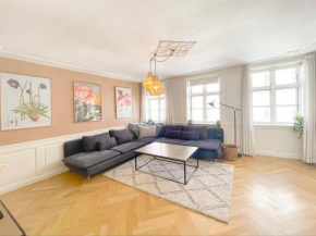 Large Flat with 4 Bedrooms in Copenhagen, Copenhagen